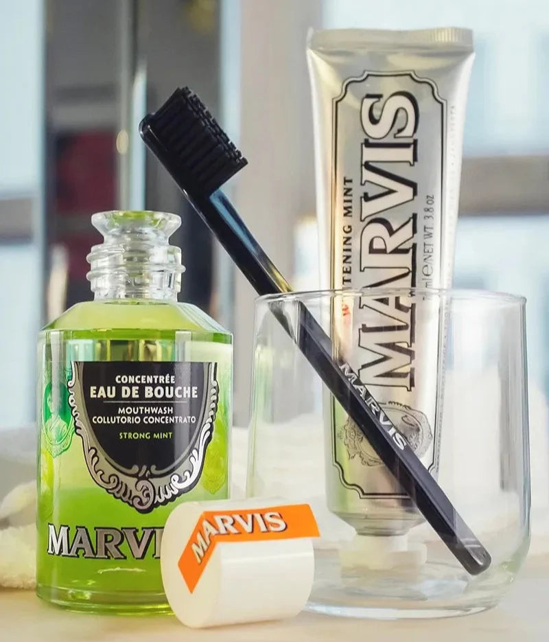 Marvis Whitening Mint Freshen Breath and Remove Smoke Stains Toothpast